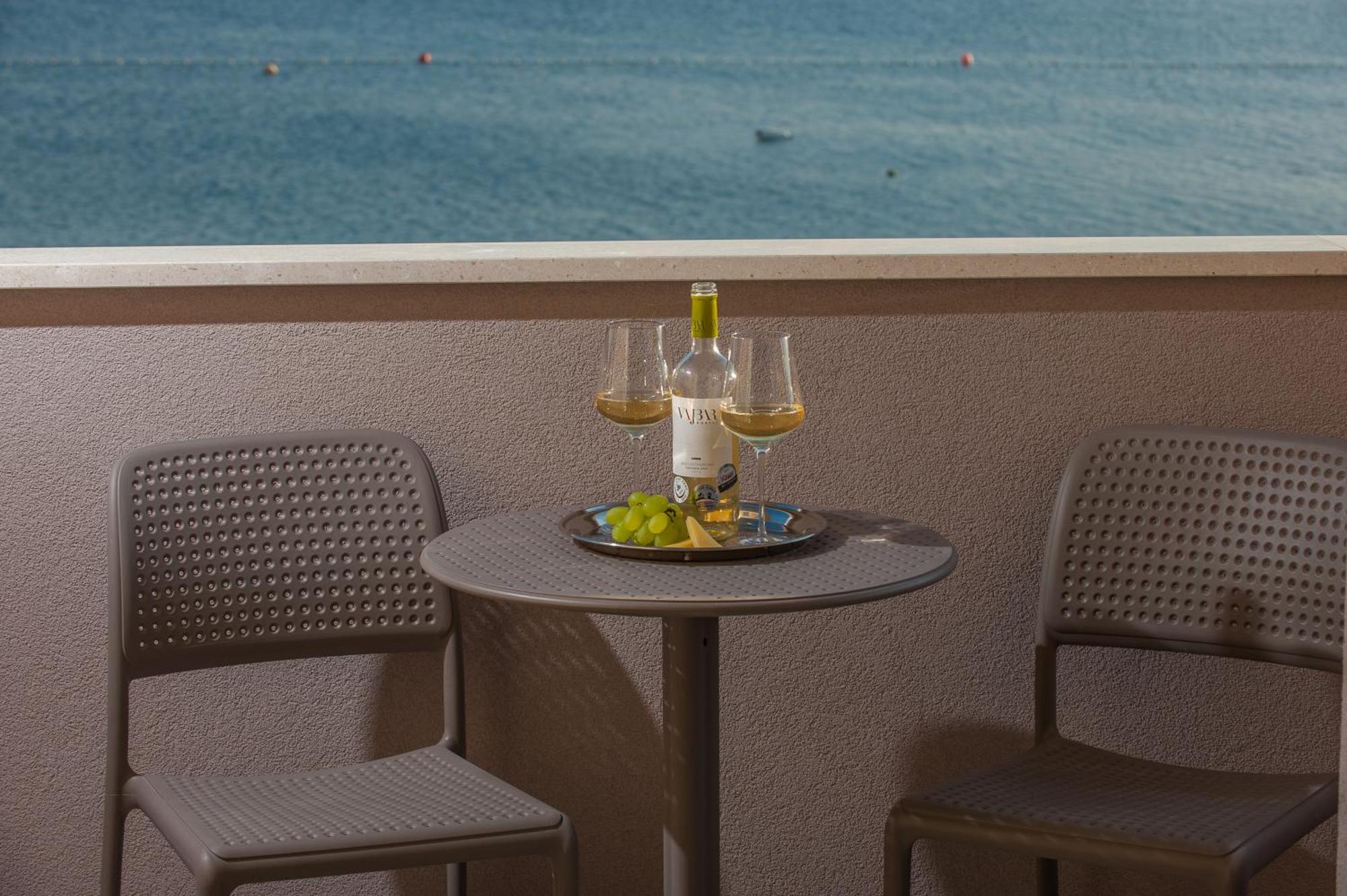 Seaside Luxury Suites Podstrana Ruang foto