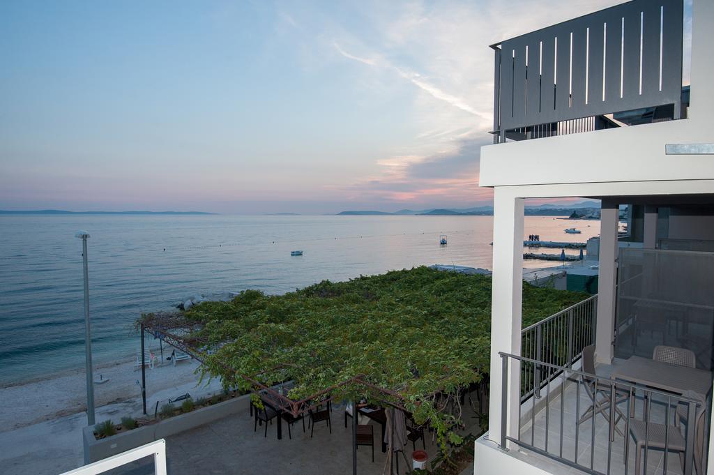 Seaside Luxury Suites Podstrana Bagian luar foto