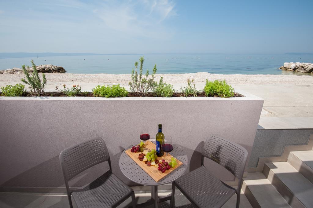 Seaside Luxury Suites Podstrana Bagian luar foto