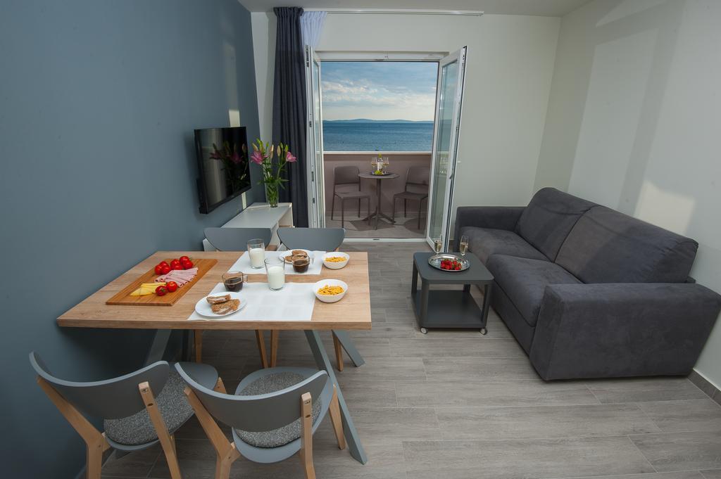 Seaside Luxury Suites Podstrana Bagian luar foto