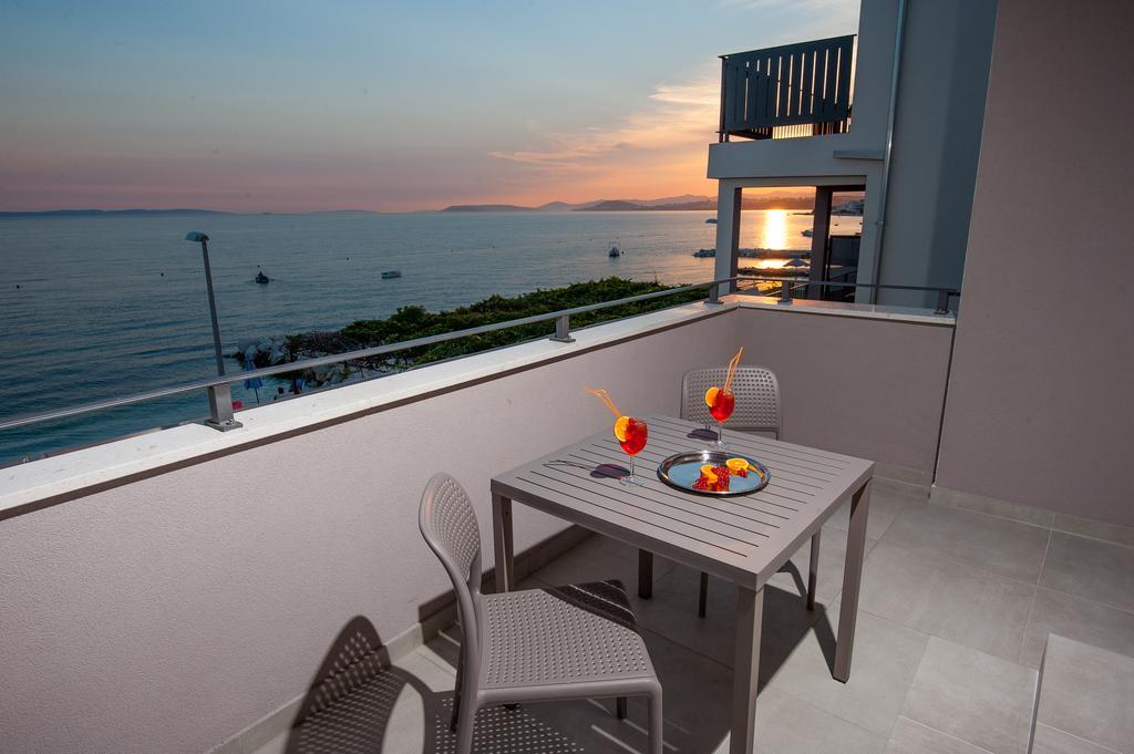 Seaside Luxury Suites Podstrana Bagian luar foto