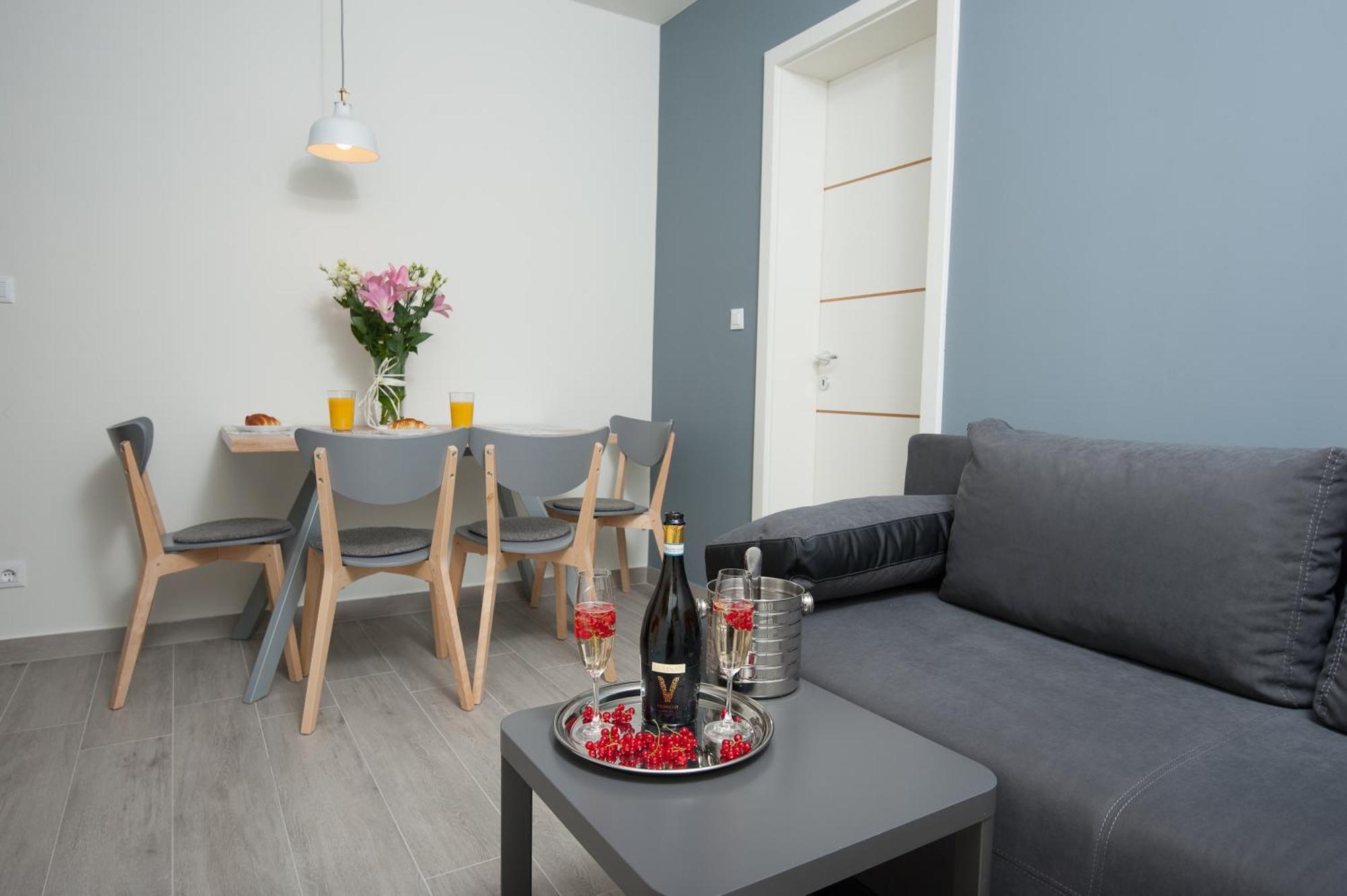 Seaside Luxury Suites Podstrana Bagian luar foto