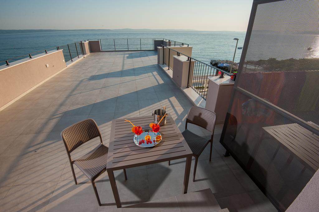 Seaside Luxury Suites Podstrana Bagian luar foto