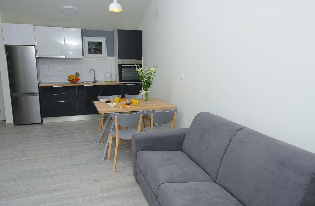 Seaside Luxury Suites Podstrana Bagian luar foto