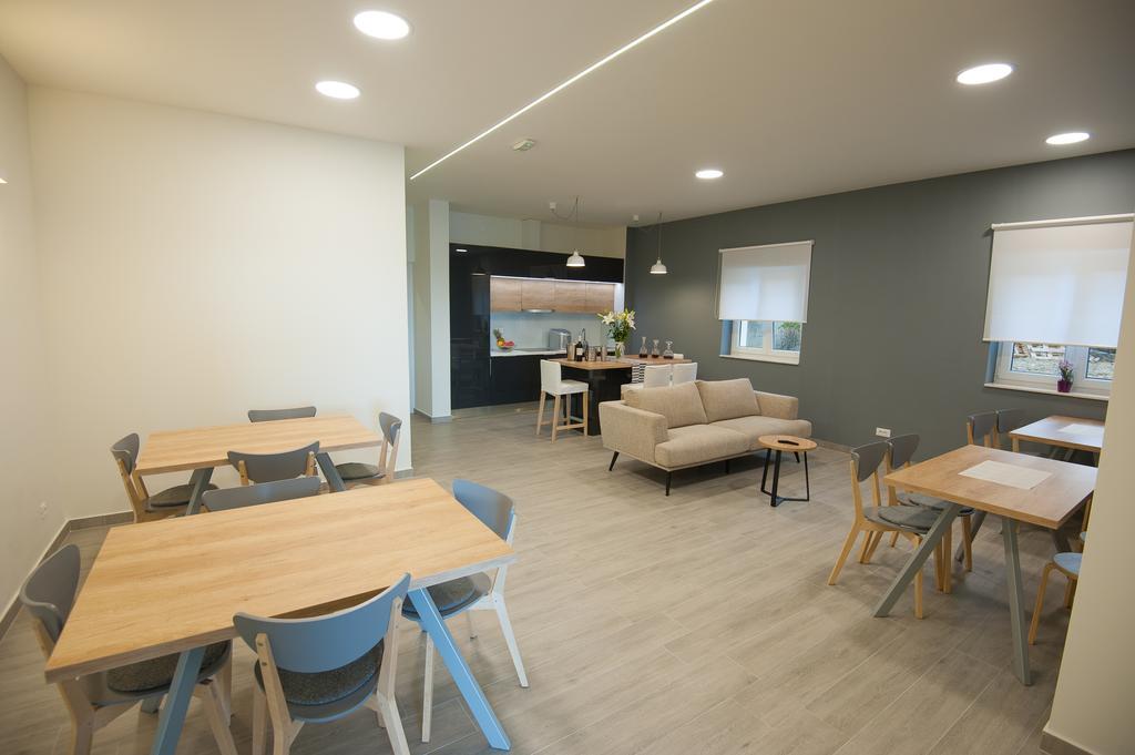 Seaside Luxury Suites Podstrana Bagian luar foto