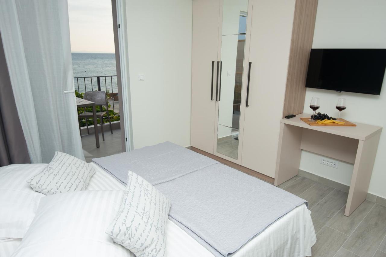 Seaside Luxury Suites Podstrana Ruang foto